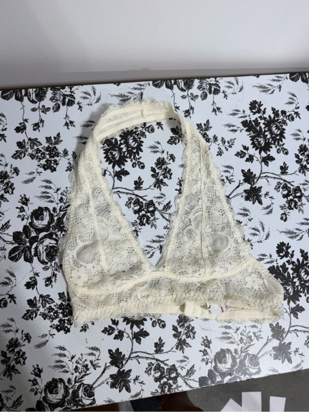 Intimately Free People Ivory White Lace Halter Bralette Size XS/S Adjustable